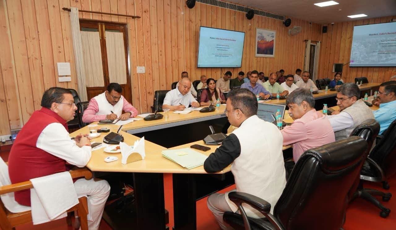 धामी कैबिनेट के 10 बड़े फैसले, इंटर्न डॉक्टरों और खिलाड़ियों को बड़ी राहत